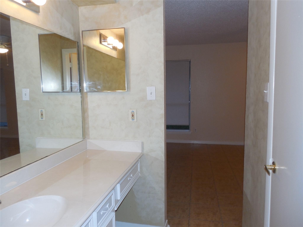 22614 Capitol Landing Lane - Photo 9