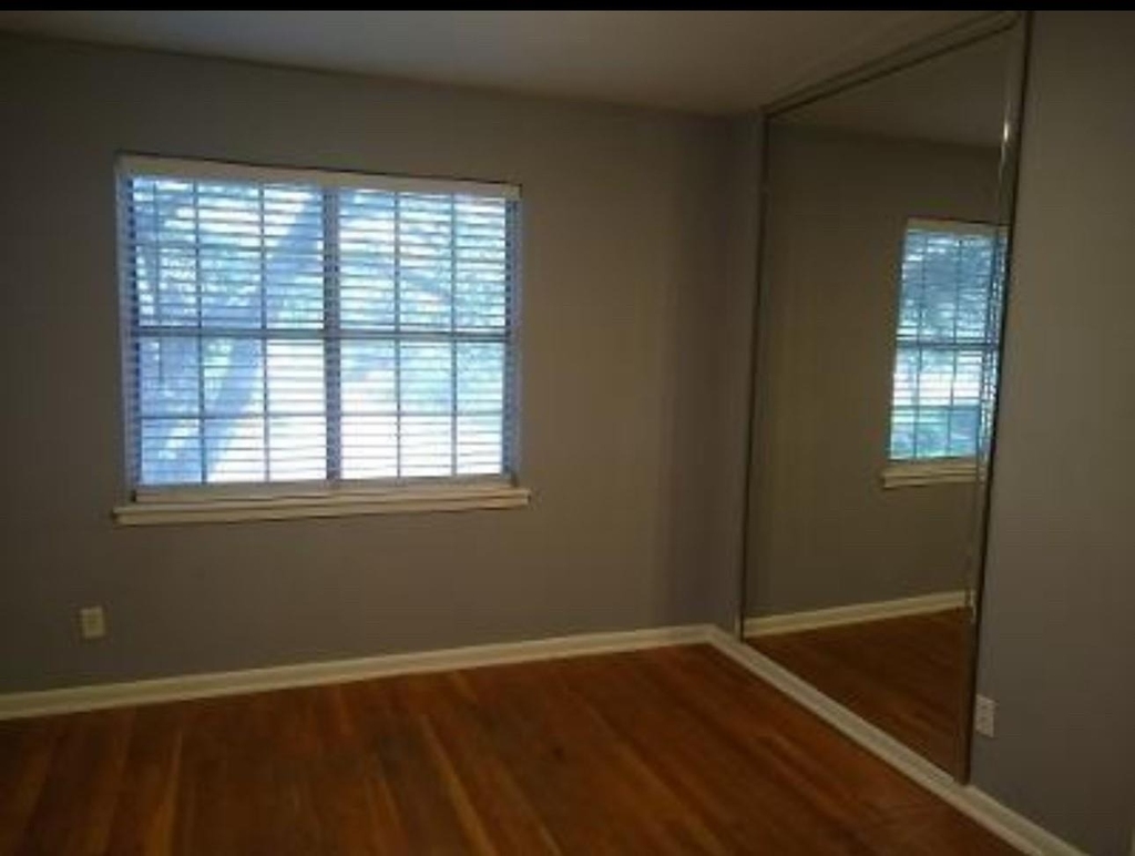 1867 Florida Drive - Photo 6