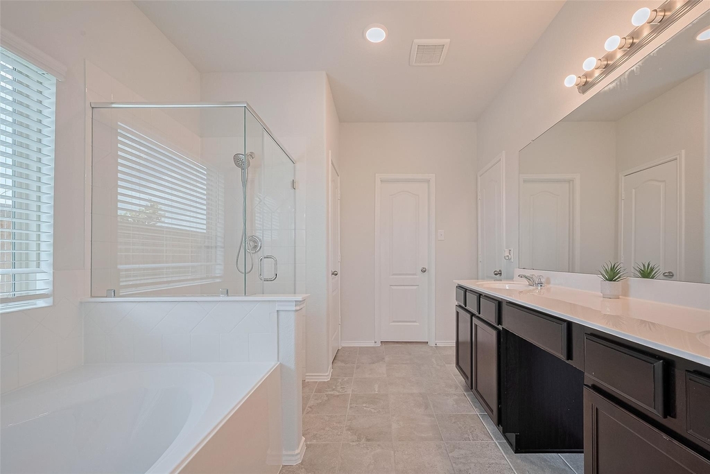 8211 Red Shiner Way - Photo 23