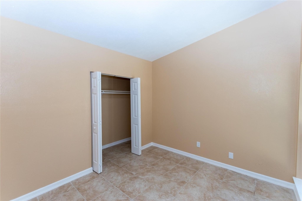 5610 Wallis Trail Court - Photo 7