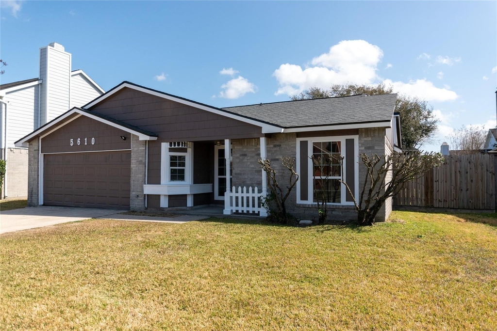 5610 Wallis Trail Court - Photo 1