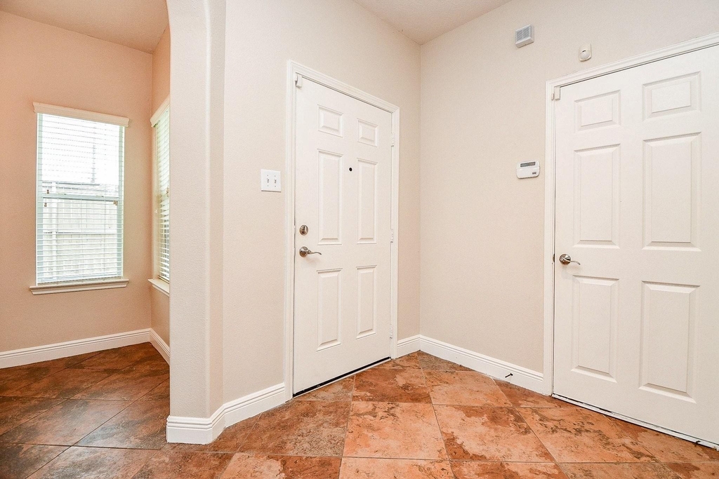 6171 Yorktown Meadow Lane - Photo 3