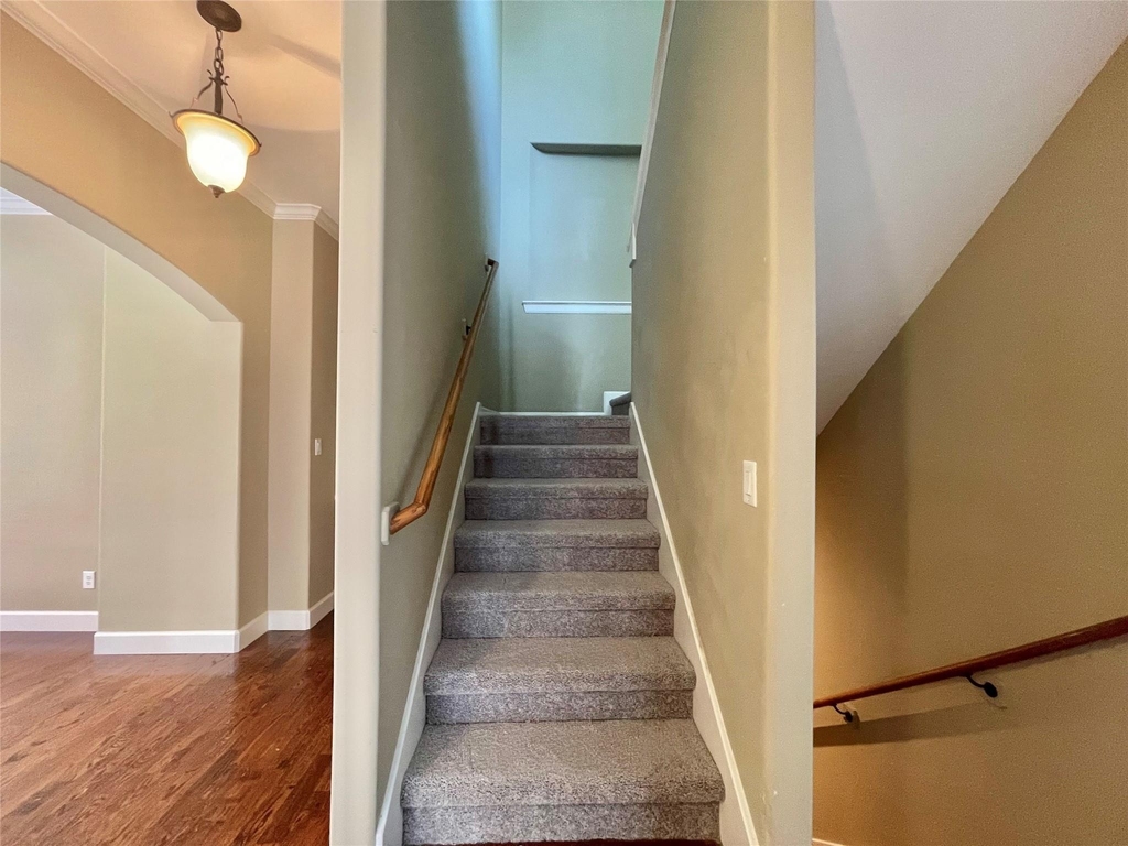 219 W 27th Street - Photo 29