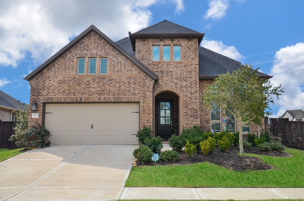 3035 Dragonlet Lane - Photo 0