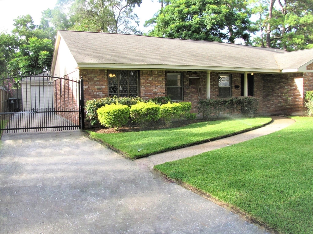 10014 Cedardale Drive - Photo 1