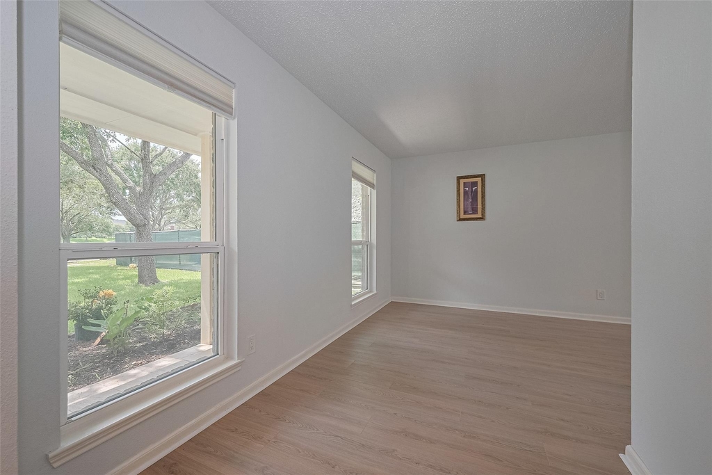 3131 Double Lake Drive - Photo 4
