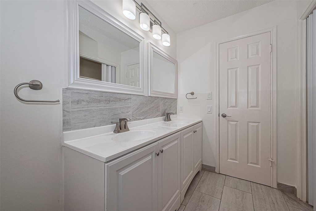 3131 Double Lake Drive - Photo 27