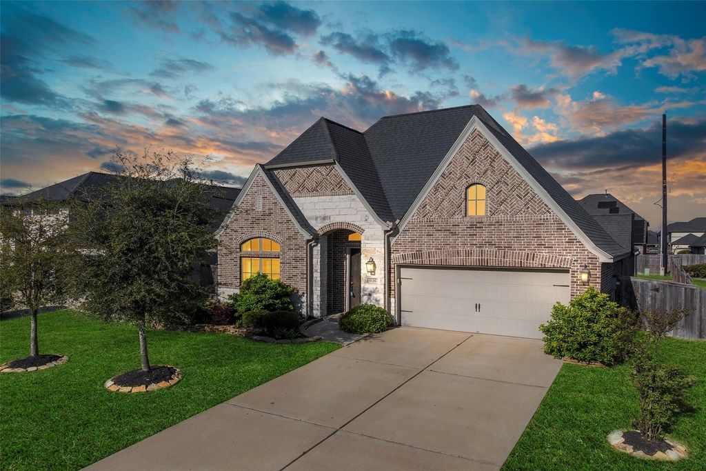 2126 Partridgeberry Lane - Photo 0