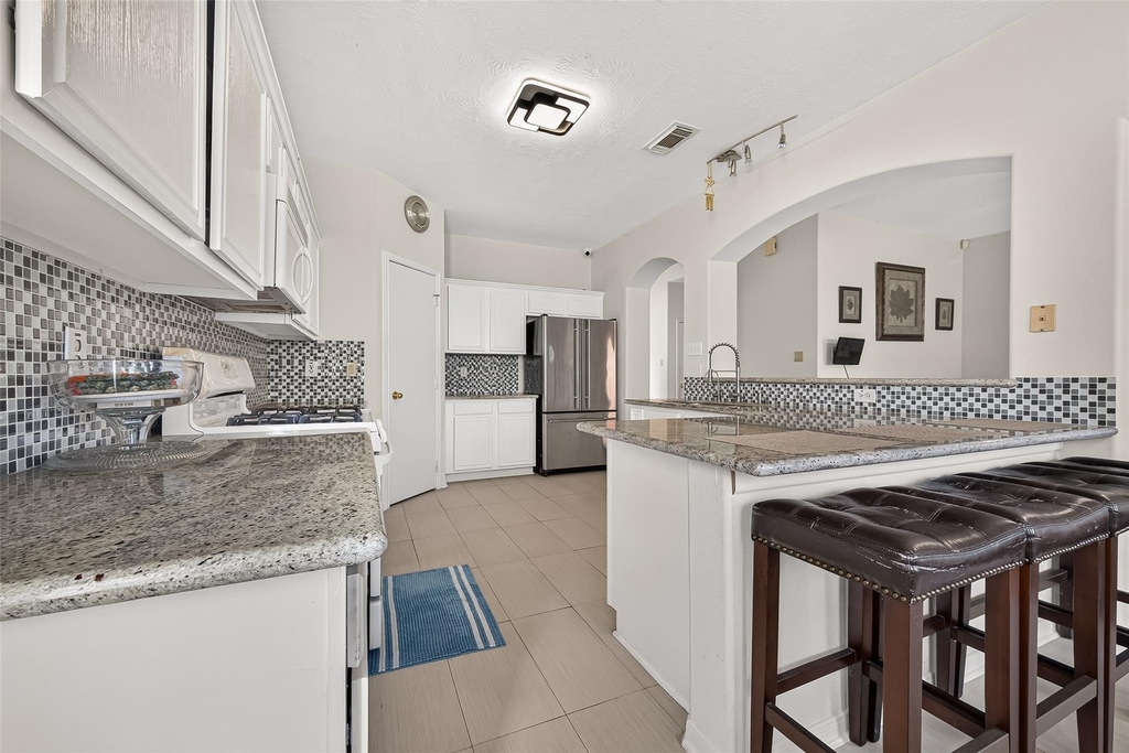 14806 Fletcher Bridge Court - Photo 16