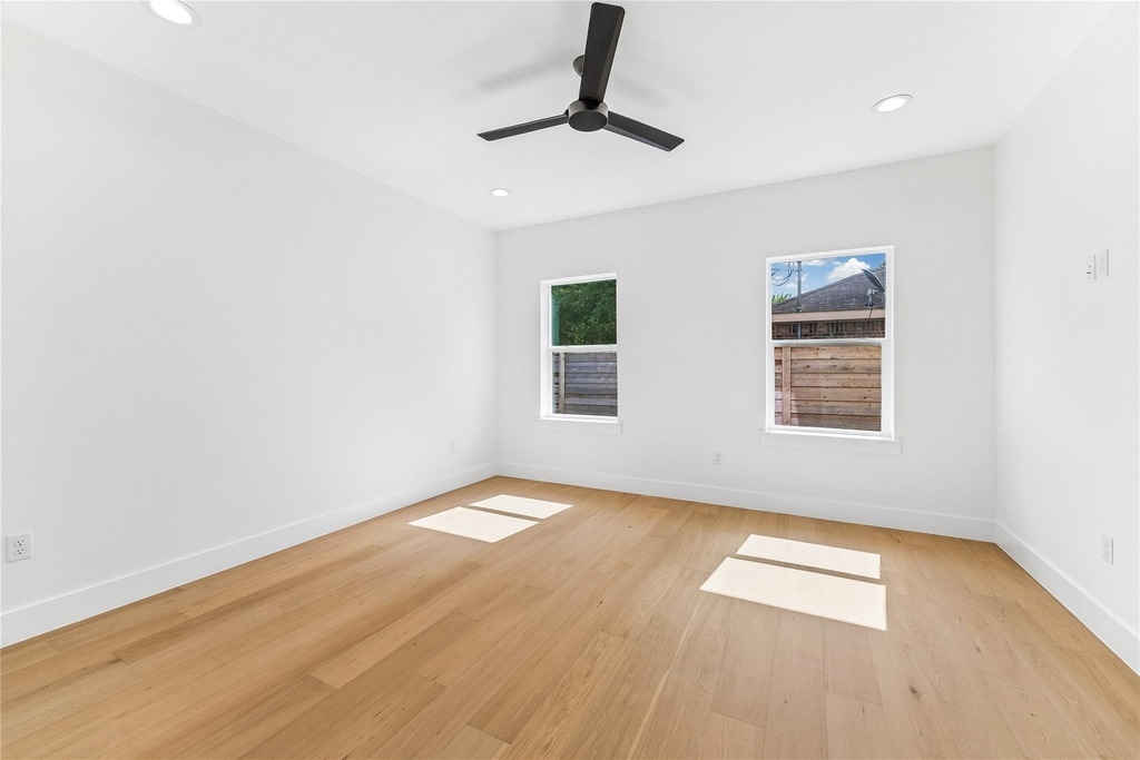 3402 Market Street - Photo 3