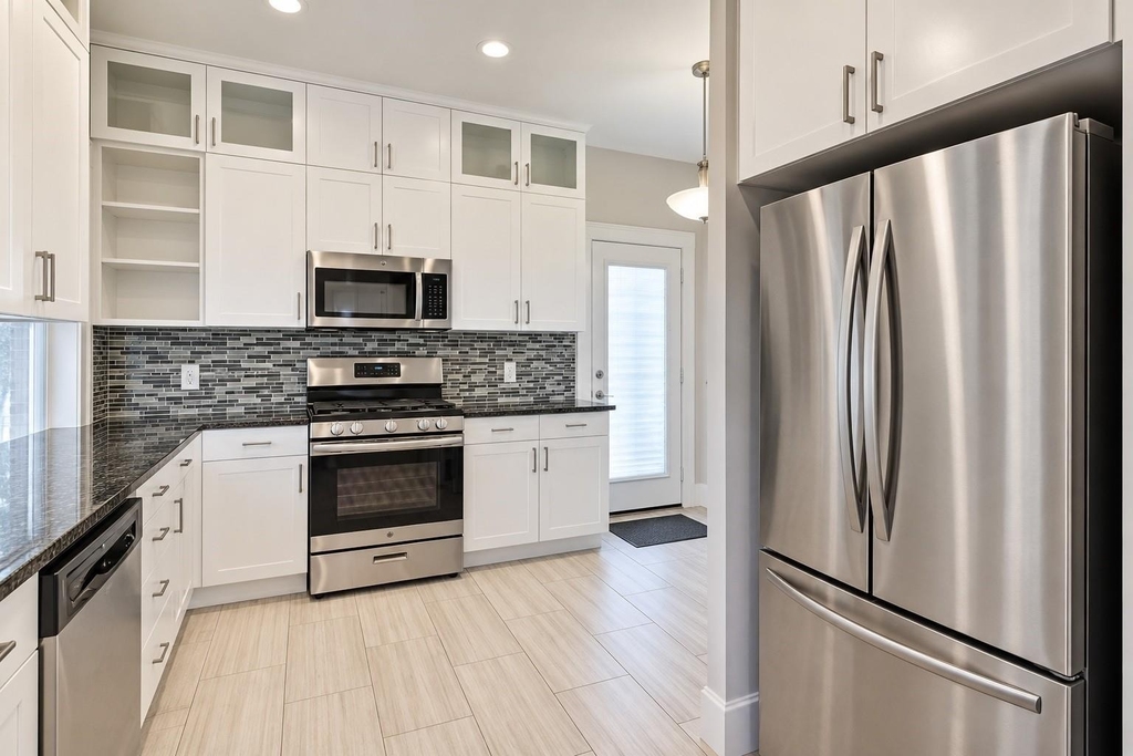 5237 Mulford Street - Photo 4