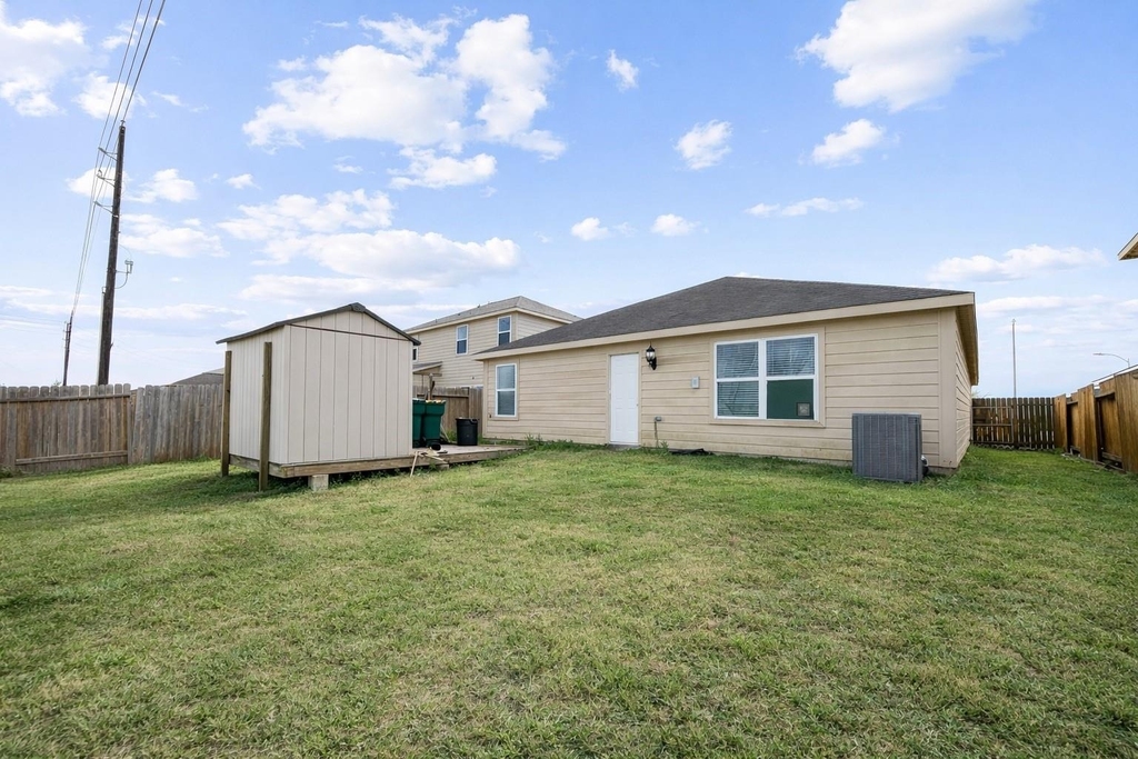 1527 Loose Stone Drive - Photo 2