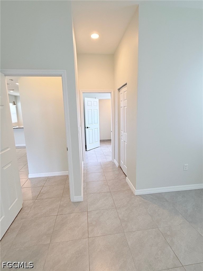 5489 Soria Avenue - Photo 9