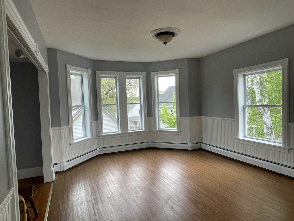 13 Arch - Photo 1