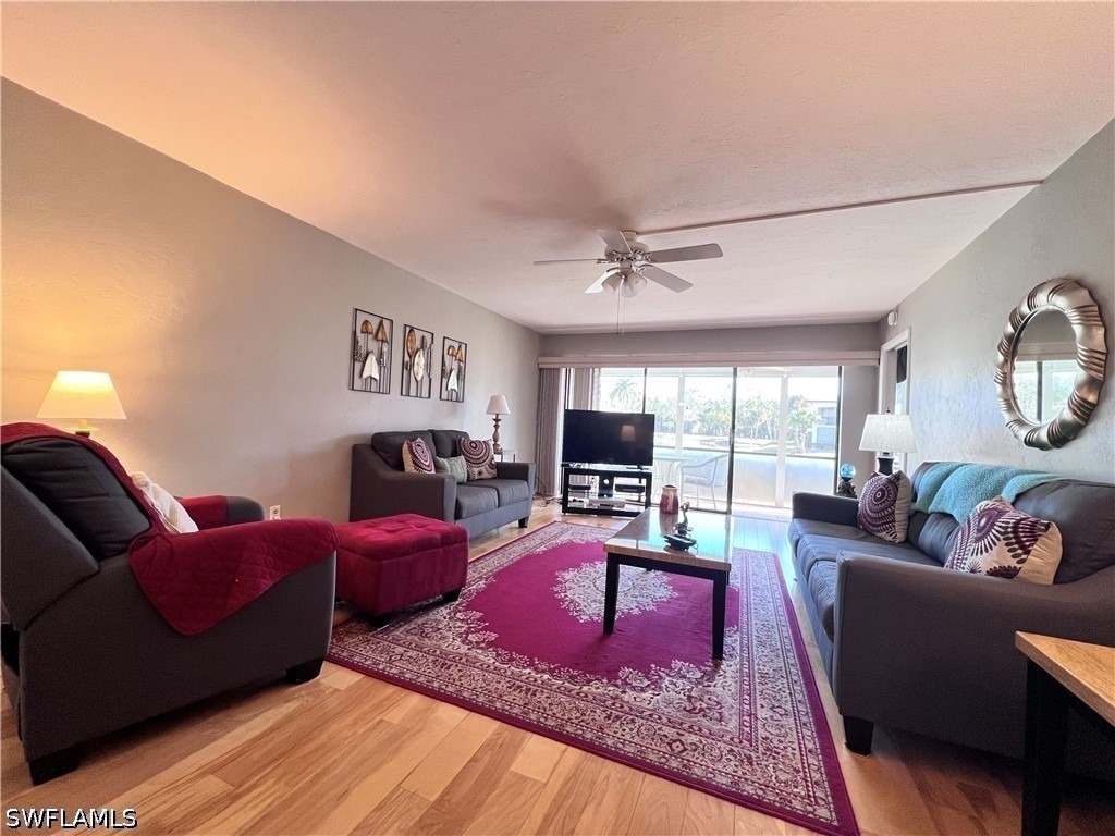 332 Charlemagne Boulevard - Photo 7