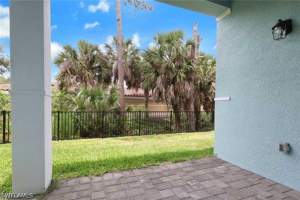 26370 Coco Cay Circle - Photo 23