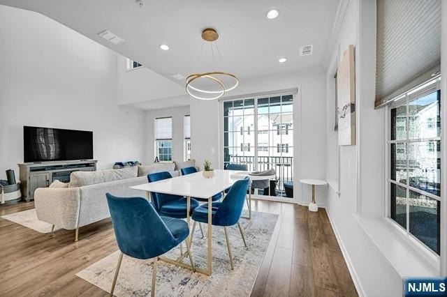 81 Sequoia - Photo 6