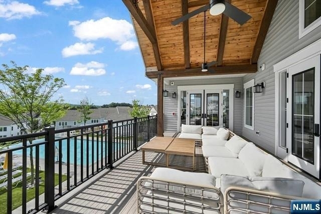 81 Sequoia - Photo 29