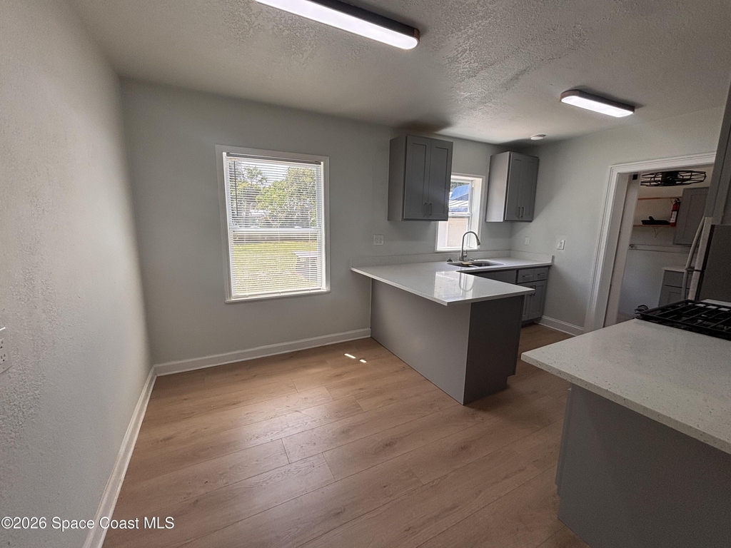 2100 Hallwood Place - Photo 2