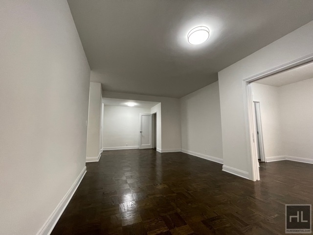 East 56 Street - Photo 2