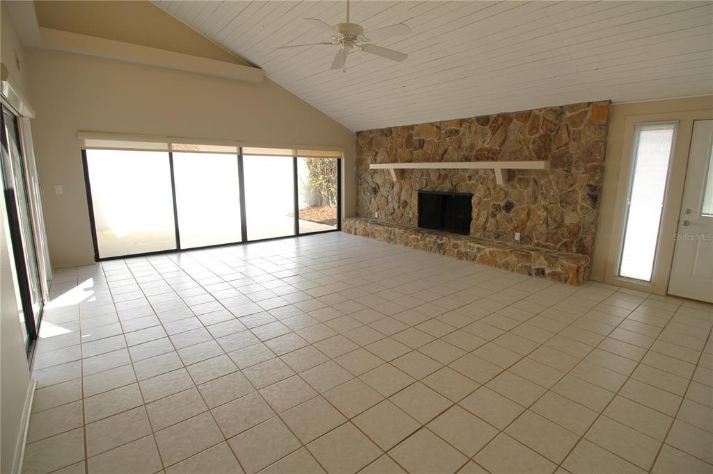 390 S Woodlands Drive - Photo 9