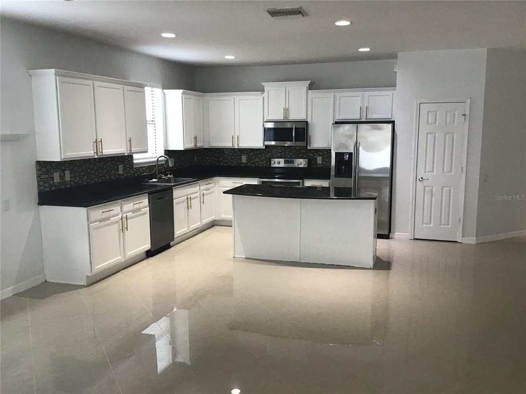 2211 Landside Drive - Photo 3