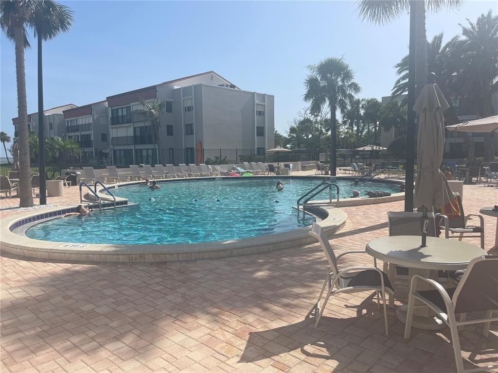 851 Bayway Boulevard - Photo 18