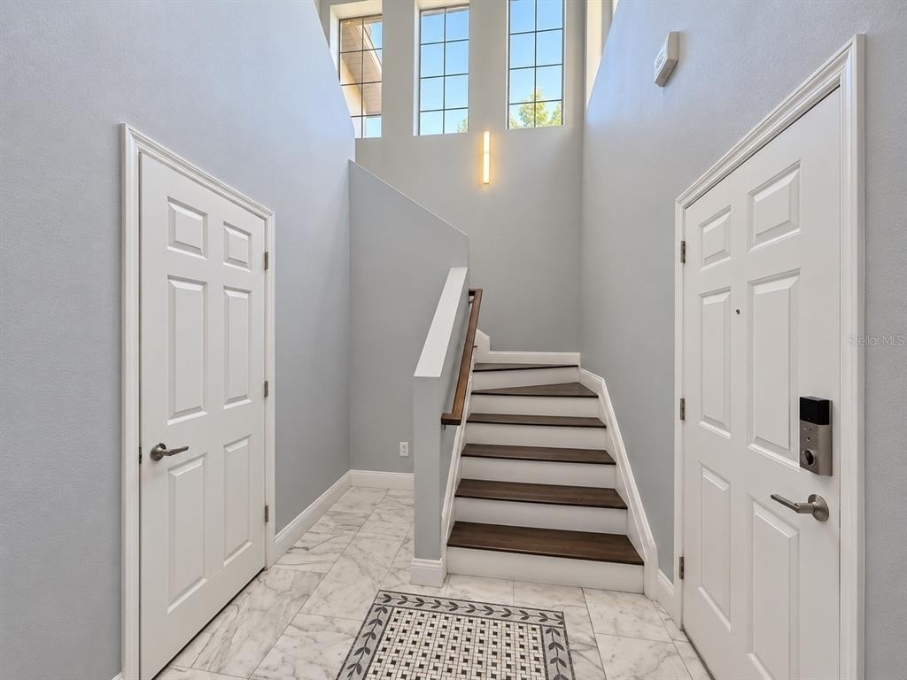 30039 Mossbank Drive - Photo 2
