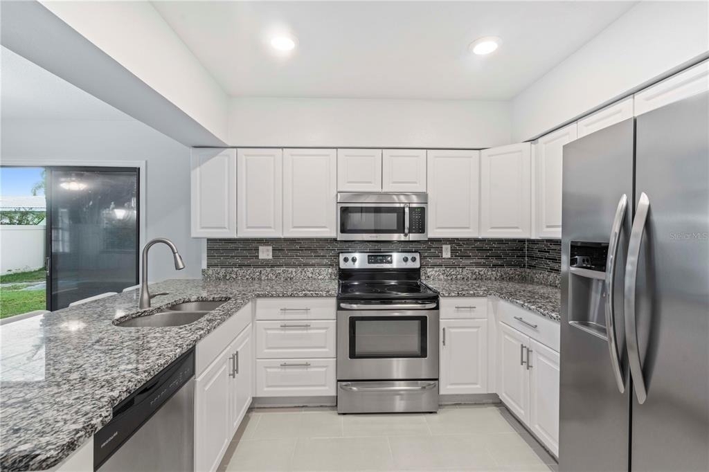 353 Shirley Avenue - Photo 9
