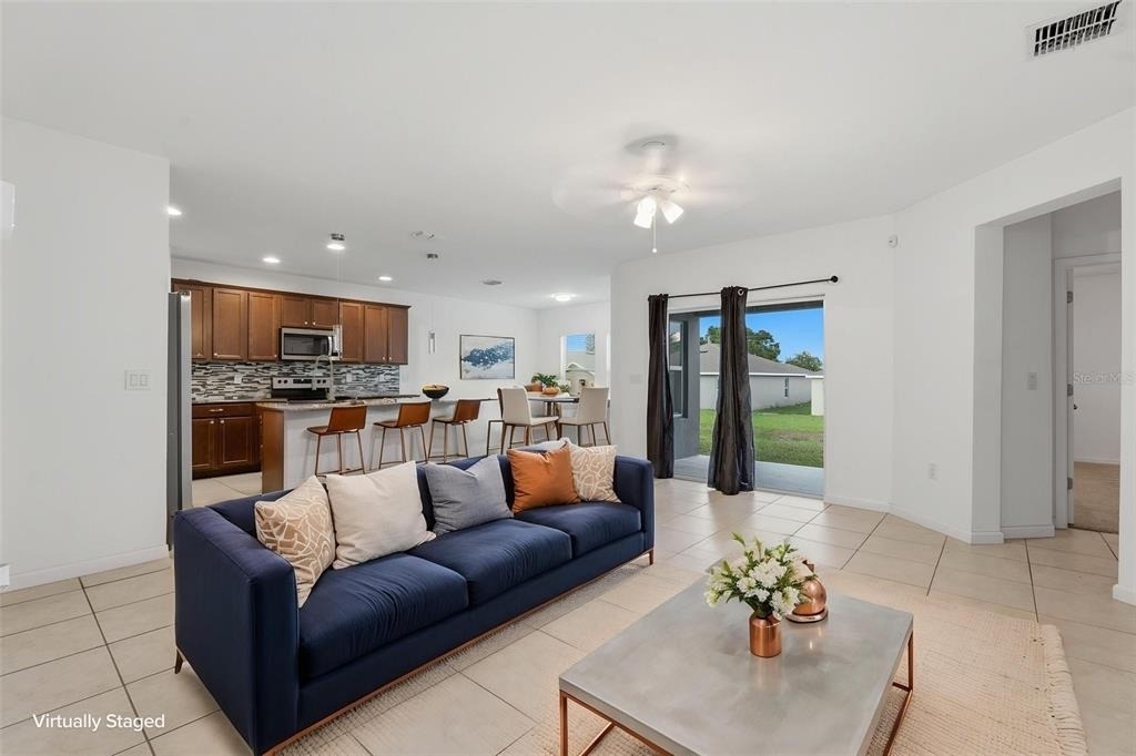 836 Cambridge Drive - Photo 3