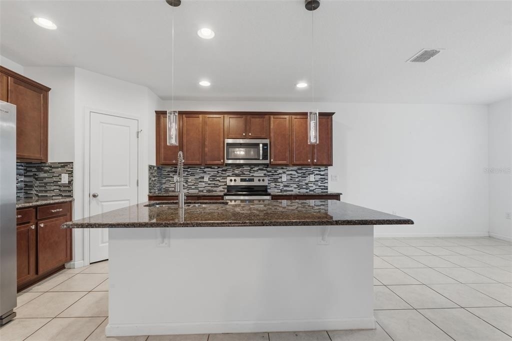 836 Cambridge Drive - Photo 8