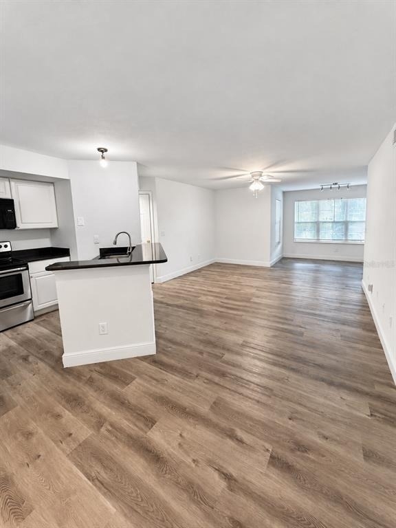 4572 Commander Drive - Photo 6