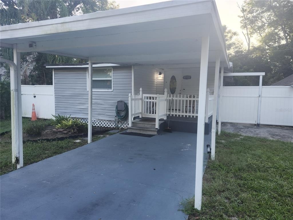 12727 N Ola Avenue - Photo 4