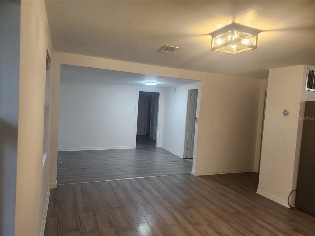 12727 N Ola Avenue - Photo 1