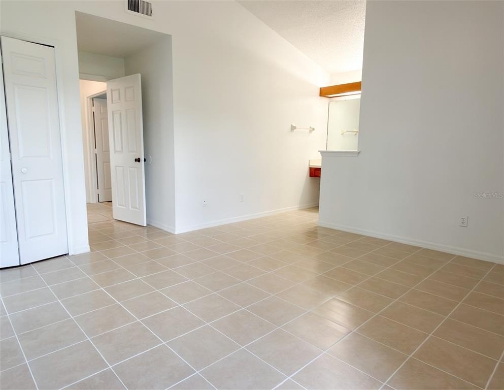 117 Meadow Boulevard - Photo 4