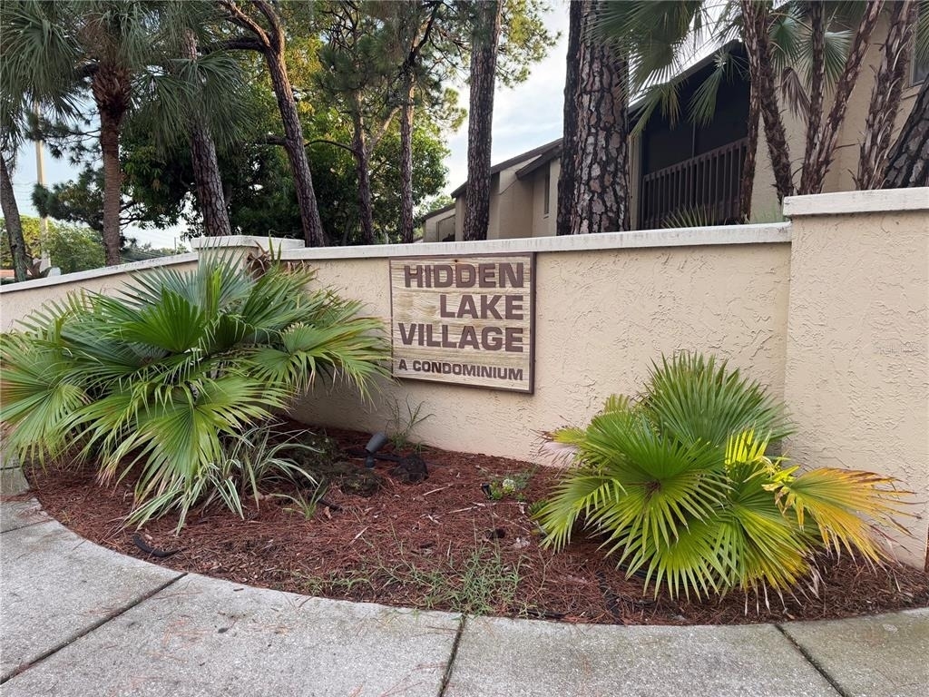 2716 Hidden Lake Boulevard - Photo 0