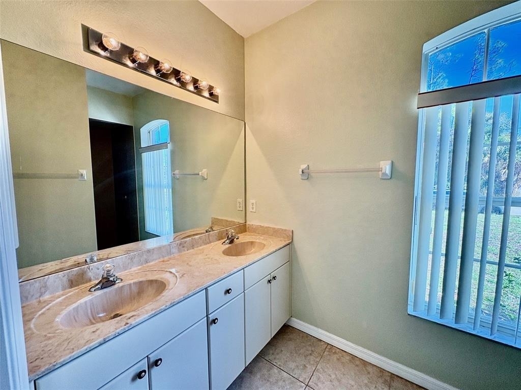 5063 Sister Terrace - Photo 14
