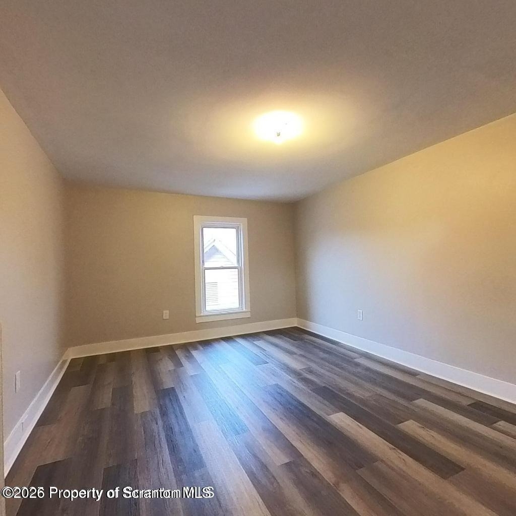 1715 Sanderson Avenue - Photo 4