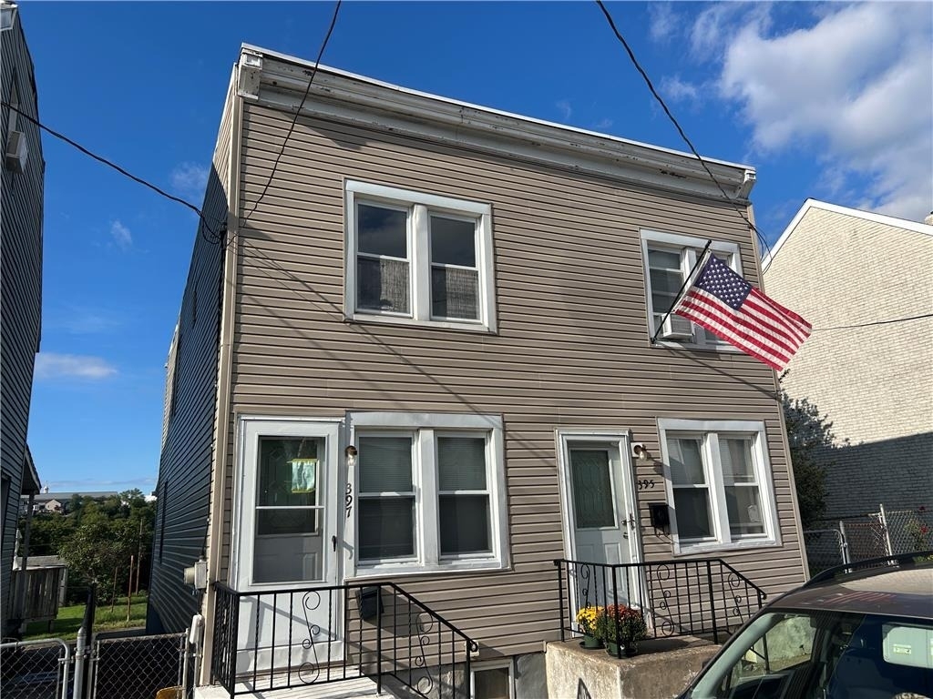 397 W Saint Joseph Street - Photo 0