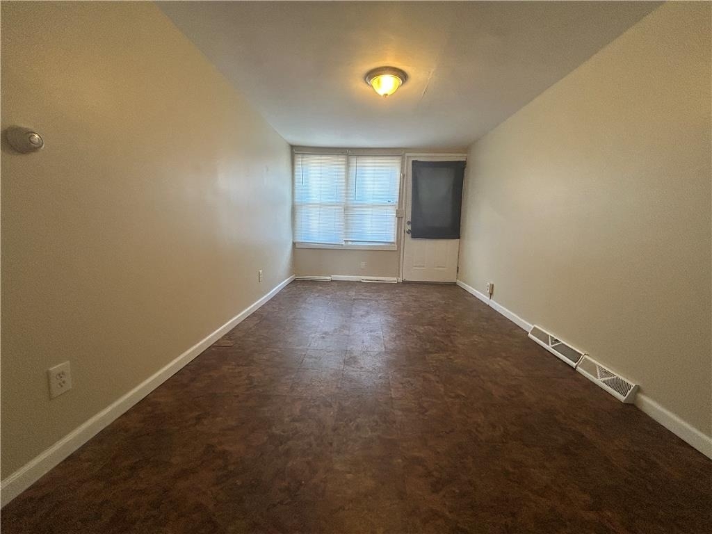 397 W Saint Joseph Street - Photo 2