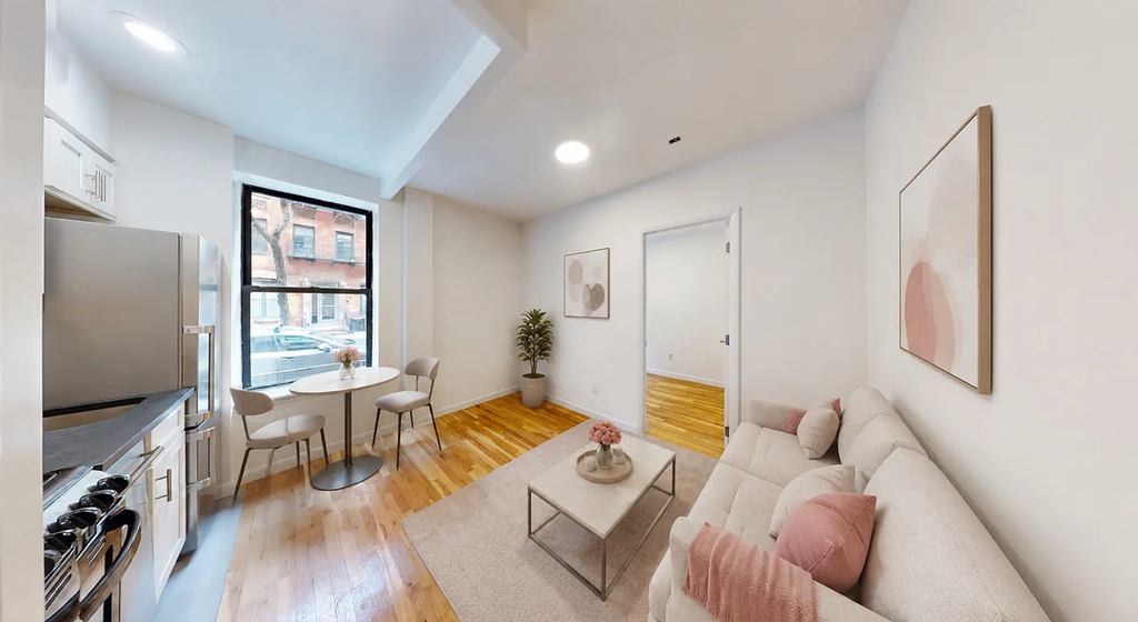 East 73rd Street - Photo 2