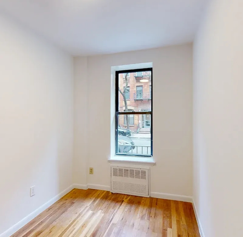 East 73rd Street - Photo 5