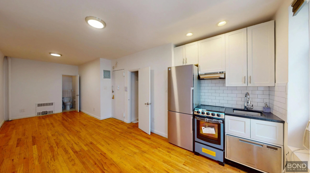 East 24th Street - Photo 1