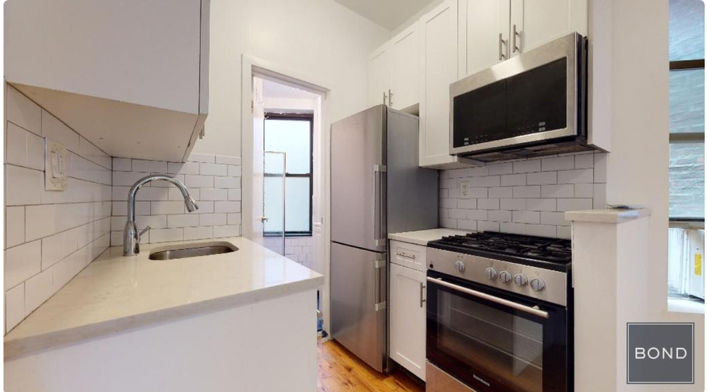 East 85th Street - Photo 1
