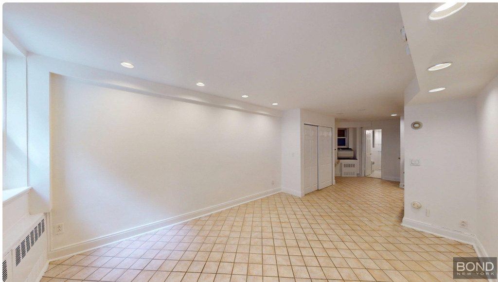 East 93rd Street - Photo 3