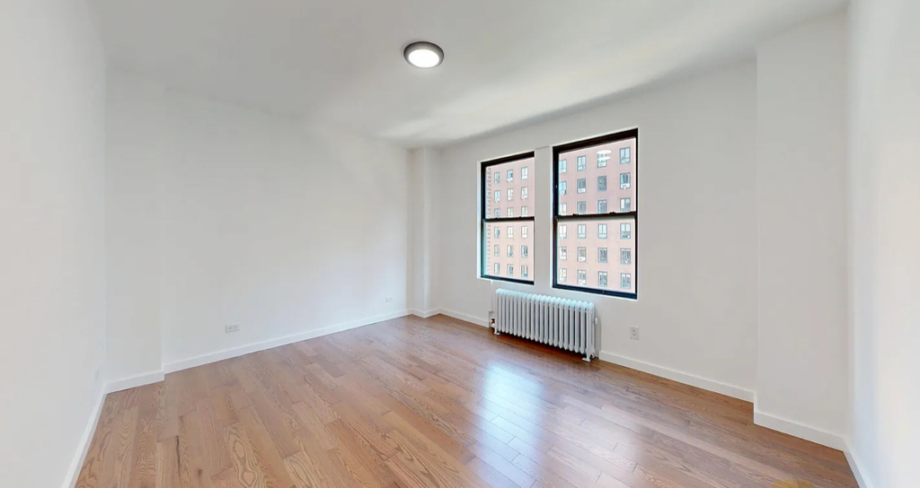 West 96th street  - Photo 7