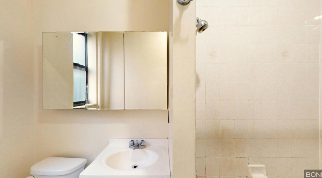 West 92nd Street - Photo 8