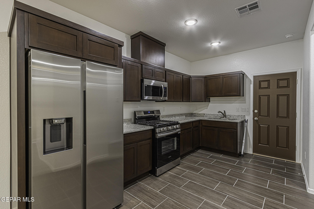 8820 Norton Street - Photo 12