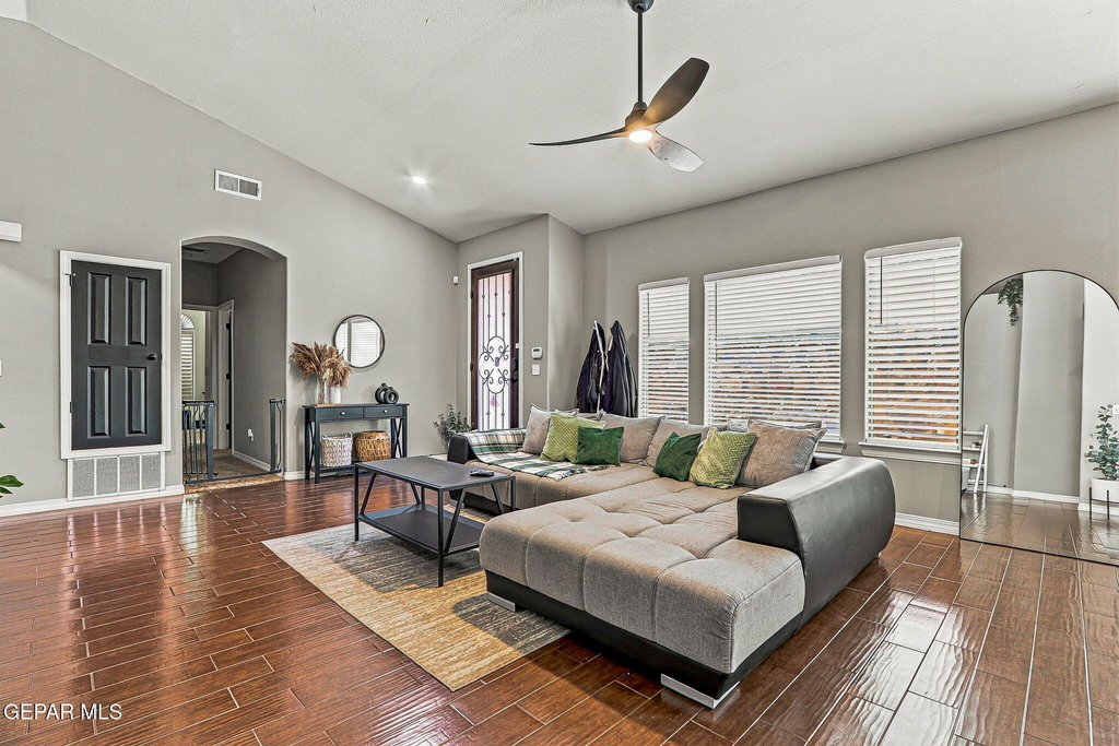 14247 Russ Leach Avenue - Photo 5
