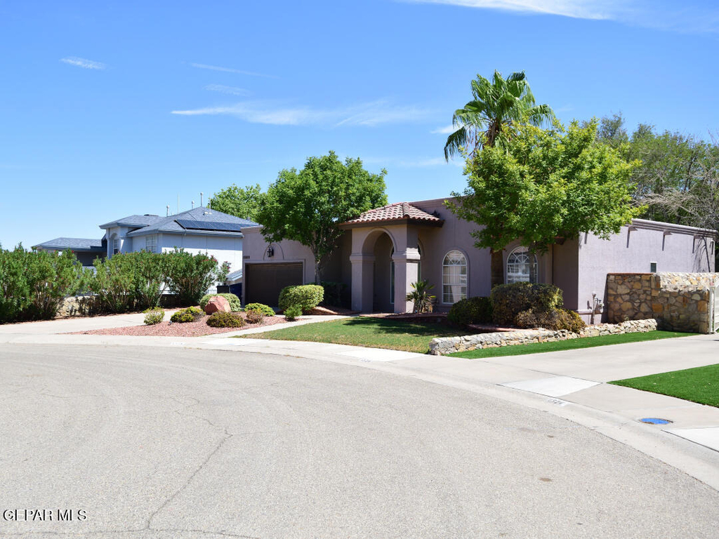 1328 Doc Holiday Place - Photo 3